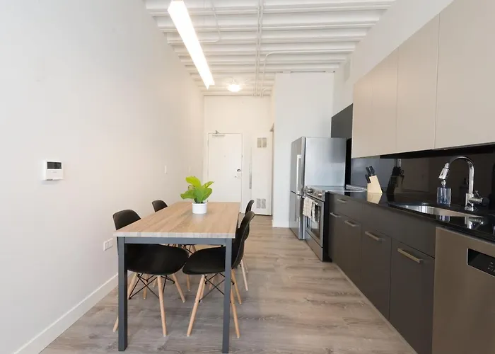 Chic 2br W Gym & Meeting By Gia Chicago