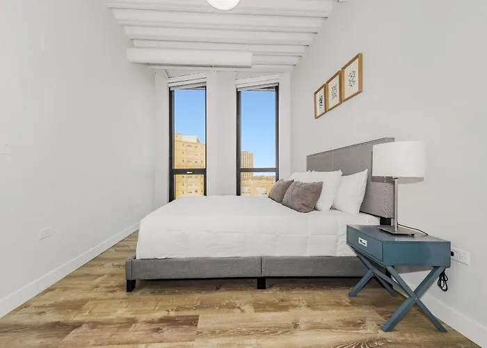 Chic 2br W Gym & Meeting By Gia